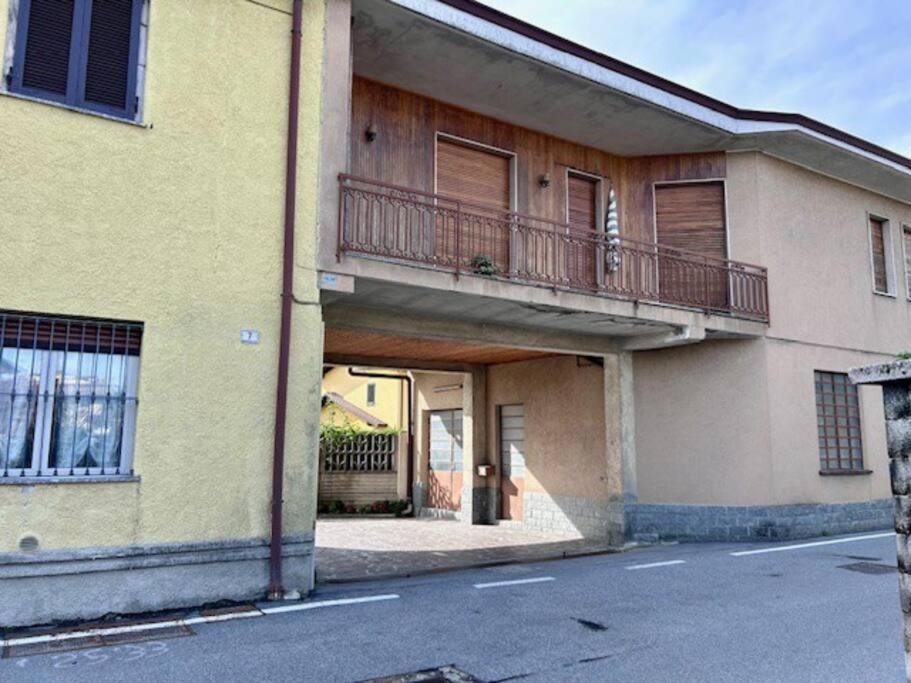 Casa Lucia A Carugo Apartment Exterior photo